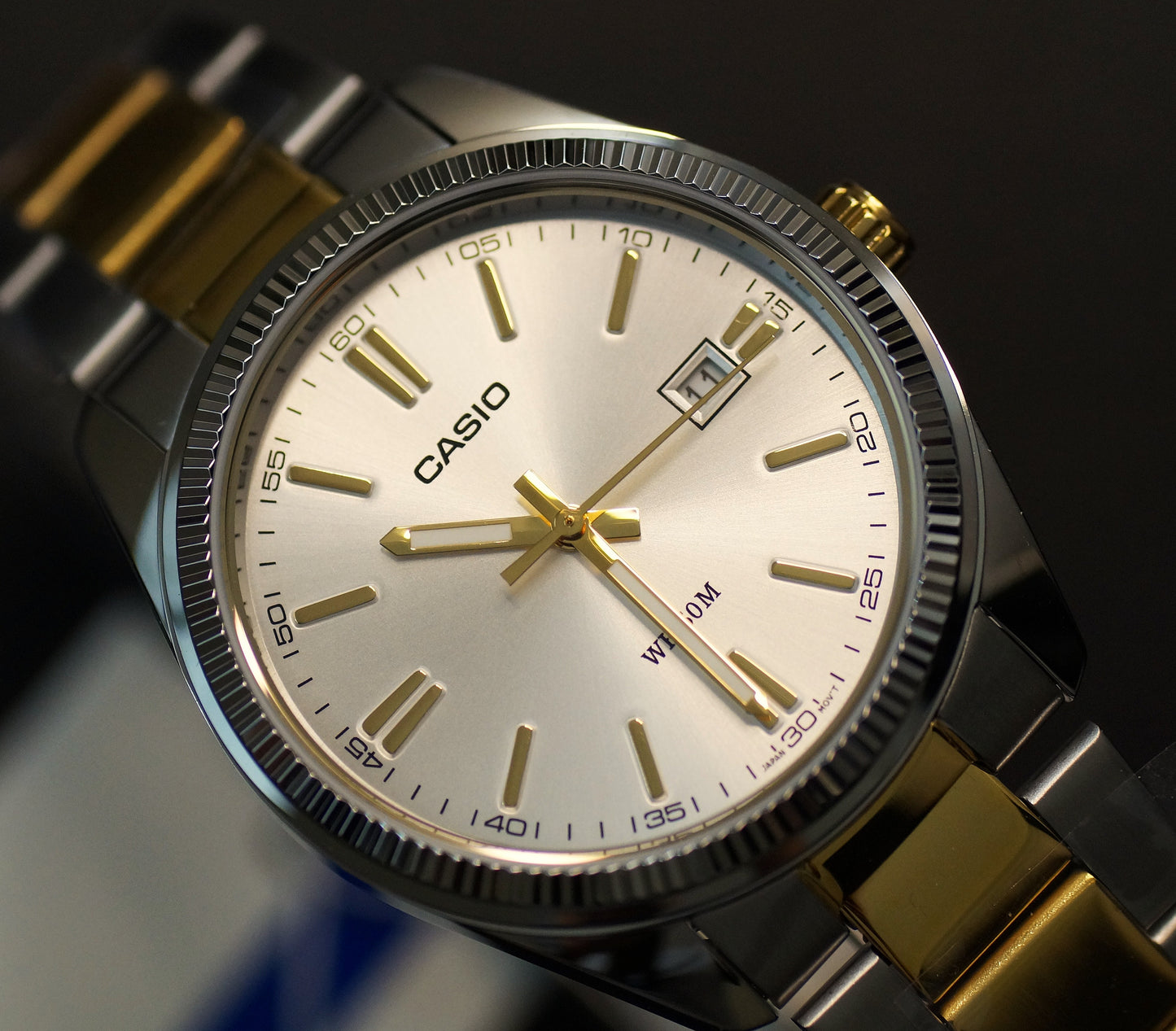 MTP‑1302PSG‑7AVEF Gold and Silver Two Tone – Everyday Elegance